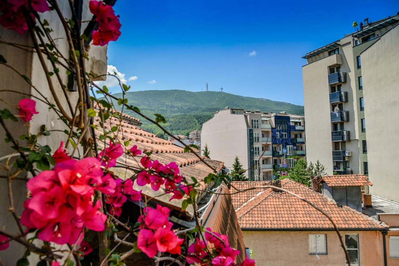Tomas * Skopje
